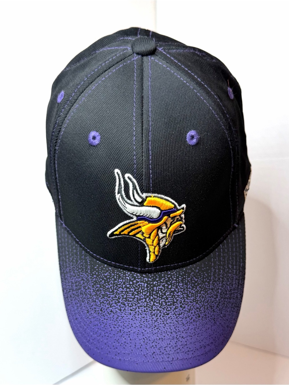 Minnesota Vikings Baseball Cap with Vikings Logo